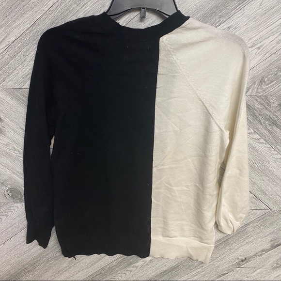 14th & Union | Colorblock Pullover Sweater Ivory - Picture 5 of 6